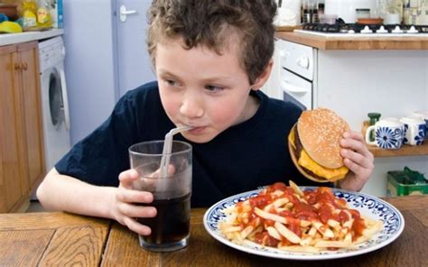 Addictive Children Associate Junk Food With Having A Good