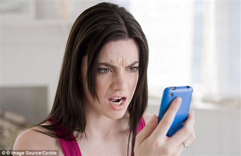 Texting In Relationships Increases Intimacybut Makes You More Likely To Misread Partners