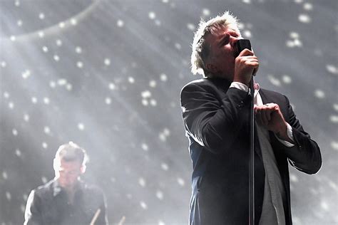 Lcd Soundsystem Performs On Saturday Night Live Watch