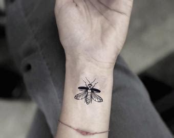 Being tattooed and having a tattoo are very personal experiences, whether your tattoo is very meaningful or is simply firefly isn't a street shop and there's no flash on our walls to choose from. Tattoo Firefly