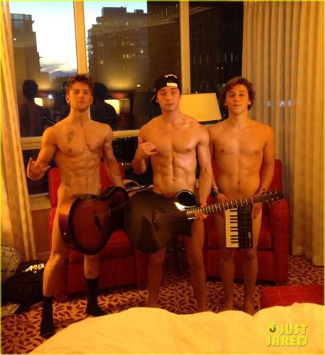 Justin Biebers Nude Guitar Photo Spoofed By Emblem3 Photo 2931134 Justin Bieber Naked