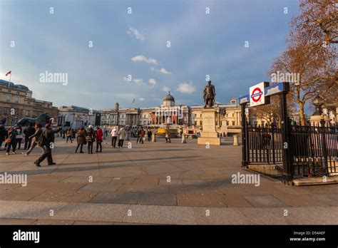 Trafalgar Square London England Uk Stock Photo Alamy