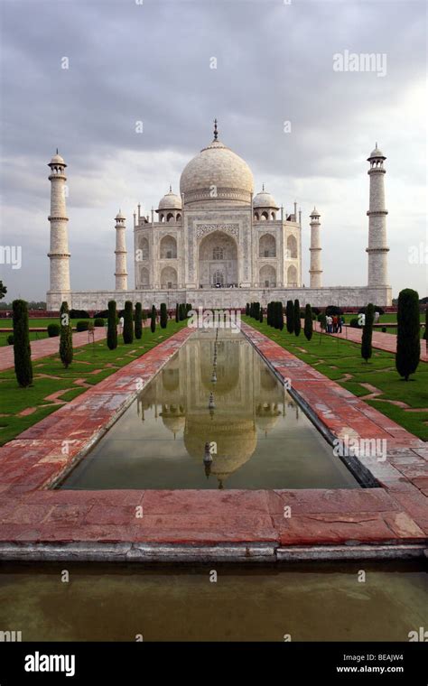 Taj Mahal Mausoleum In Agra India Front Classic View Stock Photo Alamy