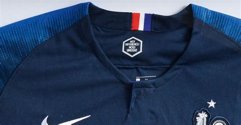 Sichern sie sich kylian mbappés nationalmannschaftstrikot mit den unterschriften der weltmeister. Kylian Mbappé's Shirt Signed by the Football World Champions