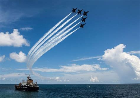 Free Blue Angels Air Show In Corpus Christi April 13 14 Blue Angels