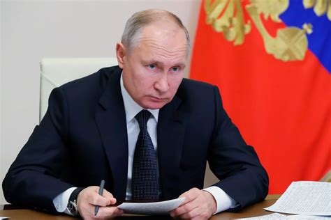El Kremlin Anunció Que Ahora Vladimir Putin Decidió Vacunarse Con La