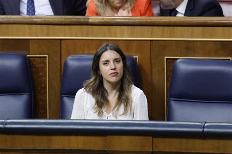 Irene Montero la líder de todas las purgas acaba como la gran purgada con sólo años