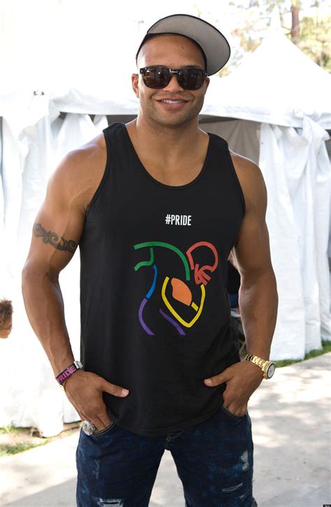 brendon ayanbadejo shows super bowl ring to gay football players at l a pride huffpost