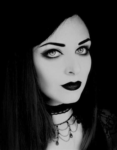 Gothic Woman Black Portrait Jewelry Dark Fashion
