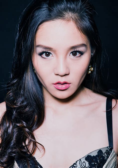 miss universe singapore shi lim