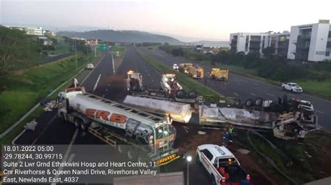 N2 Closed Following Petrol Tanker Crash In Durban Sa Trucker