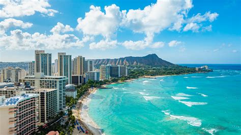 Foto De Waikiki Beach E Diamond Head Crater Incluindo Os Edifícios E Hotéis Em Waikiki Honolulu