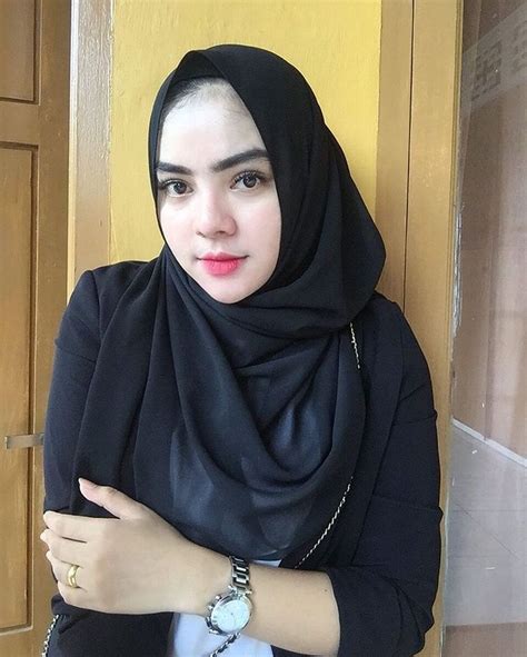 Beautiful Hijab Beautiful Women Indonesian Girls Way To Make Money