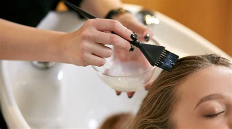 Proteinski tretman za kosu Idealan za suhu i oštećenu kosu sklonu