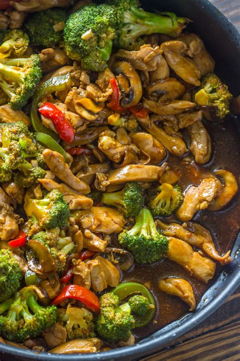 20 Minute Chicken Broccoli And Mushroom Stir Fry Gimme Delicious