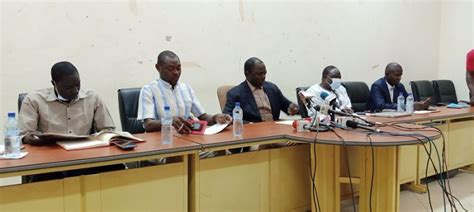 Burkina Faso Les Syndicats Signalent Leur Retour