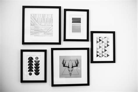 Pin By Feróz Creatif Designs On Black And White Decor Simple Gallery