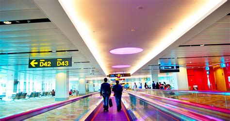 The Worlds 10 Coolest Airports Therichest