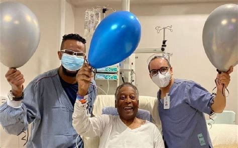 Nv Pelé Celebra última Sesión De Quimioterapia Del Año