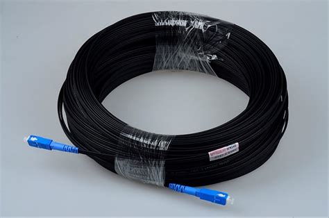 Pigtail fiber optic merupakan sepotong kabel yang hanya memiliki satu buah konektor diujungnya, pigtail akan disambungkan dengan kabel fiber yang belum memiliki konektor. Jual Kabel drop core drop wire fiber optik 150m di lapak Electronic Bandoeng blitzkrieg17