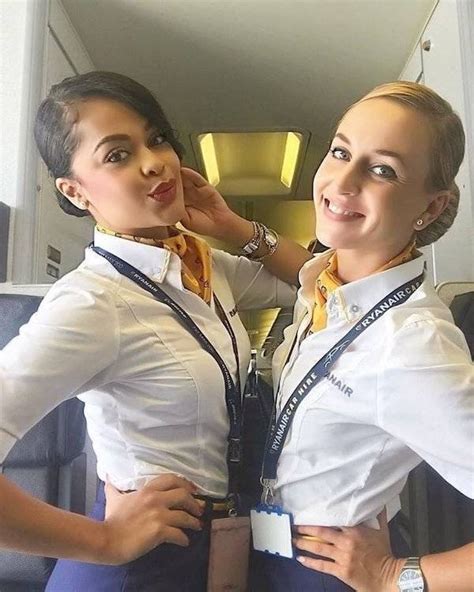 Hot Flight Attendants 34 Pics