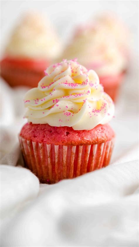 Pink Velvet Cupcakes Mama Needs Cake®