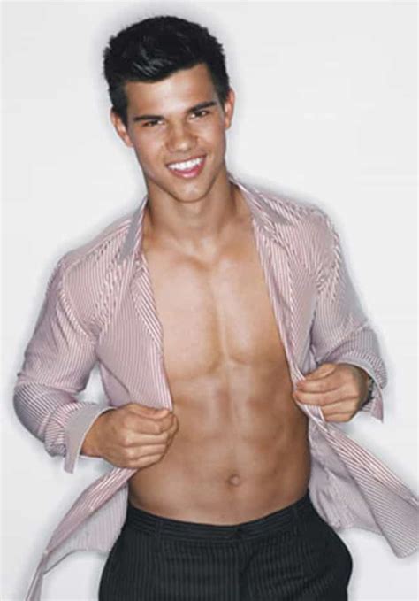 Shirtless Taylor Lautner Hot Pics Photos And Images