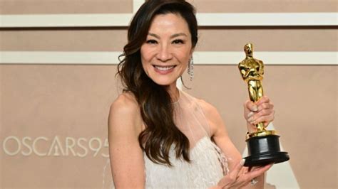 Michelle Yeoh Wins Best Actress At The Oscars Im Bringing This Home Asia News Networkasia
