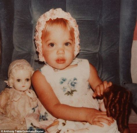 Rare Baby Pictures Show Angelina Jolie With Look Alike Mother Marcheline Bertrand As Intimate