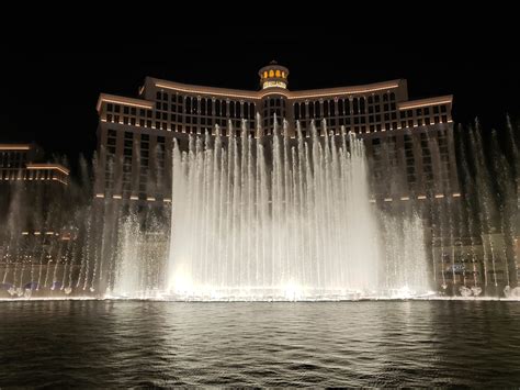 Fountains Of Bellagio Water Show Wandering Why Traveler