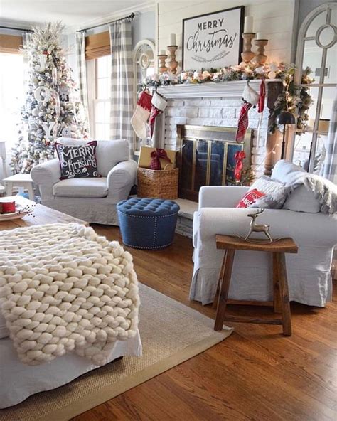 Stunning Winter Living Room Decor Ideas You Should Try 17 Sweetyhomee