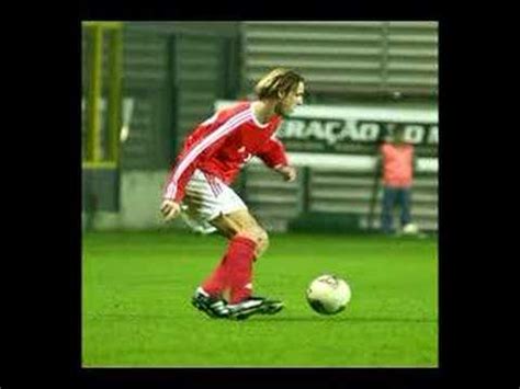 Prêt à ramener des magyars bas de plafond dans le who's who du football mondial. Miklos Feher V1 - YouTube