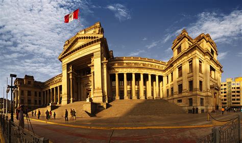 Sie können ihnen anleitung geben und ihre verteidigung. Palacio de Justicia del Perú | Qué ver en Lima