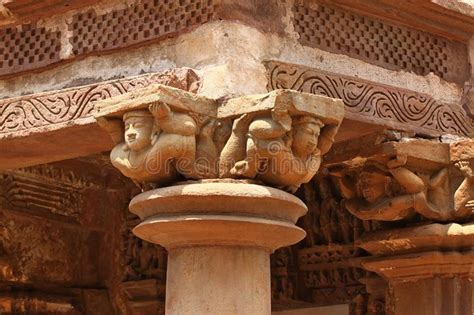 Templos Y Sus Esculturas Eróticas La India De Khajuraho Foto De