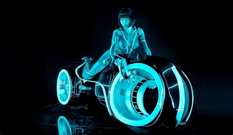 《tron Lightcycle》從電影中走入現實 創：光速戰記 坐駕以高價售出