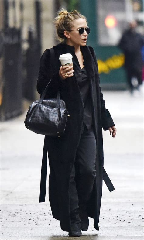 Olsens Anonymous Mary Kate Olsen Steps Out In An All Black Casual Cool