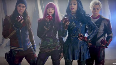Descendants 2 Trailer And Music Video Debuts Teen Vogue