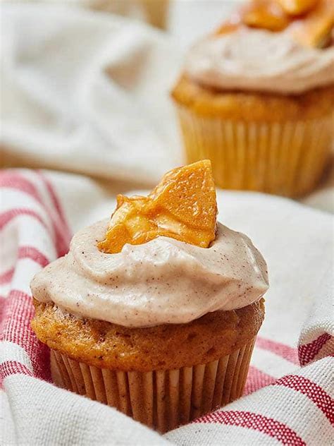 Pumpkin Cupcakes With Cinnamon Cream Cheese Frosting Show Me The Yummy