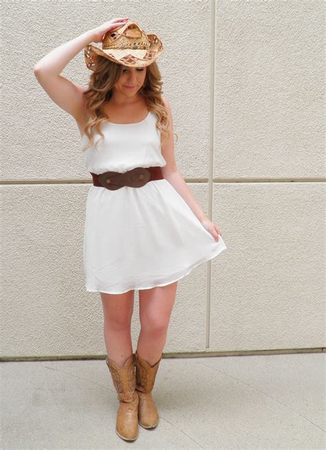 Seattle Stylista Country Music Festival Outfit