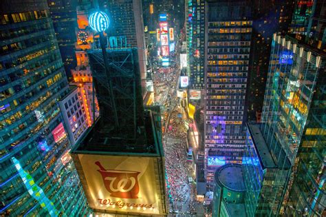 City A Birds Eye View Of Times Square New York City 2048×1365