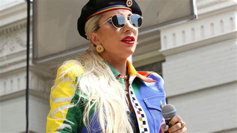 Lady Gaga To Fund 162 Classrooms In Dayton El Paso And California After Mass Shootings Wfla
