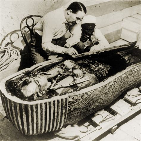 tutankhamun mummy