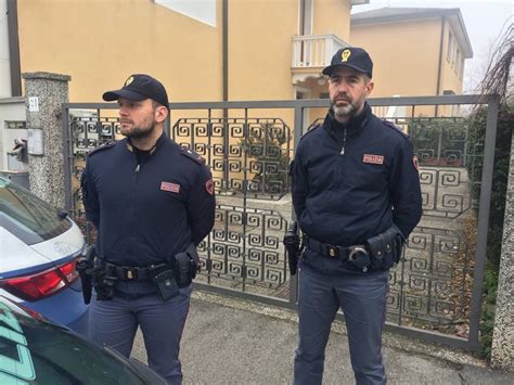 Con i nostri set per la vostra camera da letto avrete tutti i singoli elementi che la compongono, abbinati perfettamente. Omicidio a Marghera - CorrieredelVeneto.it