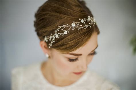 Short Hair Wedding Accessories For Brides Of All Styles And Tastes