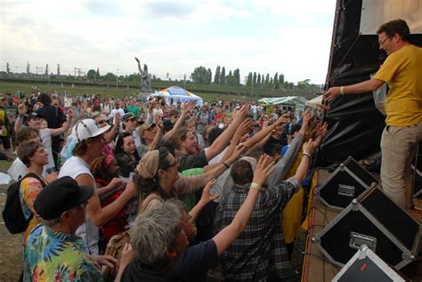 Geef je op als vrijwilliger voor Cannabis Bevrijdingsdag ...