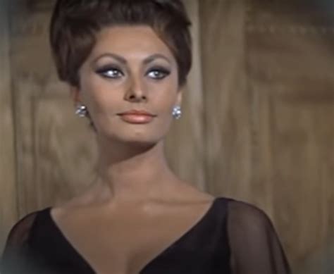 Wie Die Schauspielerin Sophia Loren Heute Aussieht Und Wer Das Arme Mädchen Zu Einem Weltstar