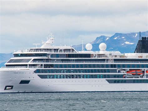 Deadly Rogue Wave Smashes Into Cruise Ship Near Antarctica — But Where Did It Come From