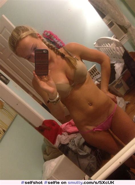 selfshot selfie amateur bra panties braandpanties braids piercednavel bedroom mirror