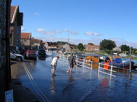 Exceptionally High Tide At Blakeney Roger Smith Cc By Sa 2 0
