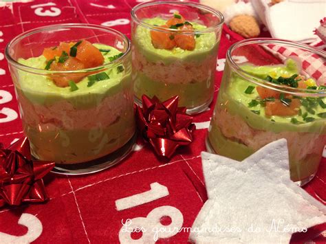 Cette année le dessert se mange au verre, il y a de l'idée ! Verrines de Noël saumon-avocat | Les Gourmandises de Némo